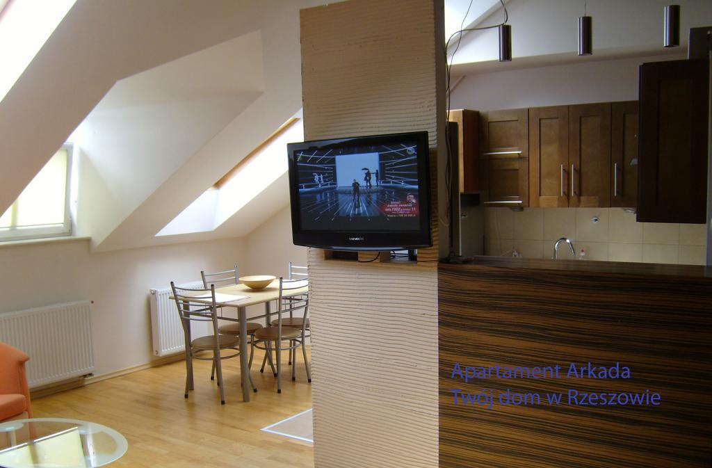 ジェシュフApartament Arkadaアパートメント エクステリア 写真